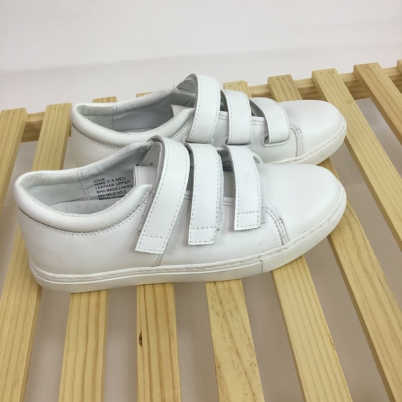 Kenneth Cole REACTION Jovie White Leather Sneakers - Picture 3 of 4
